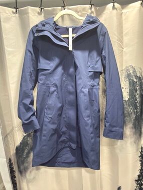 Lululemon Rain Rebel Jacket